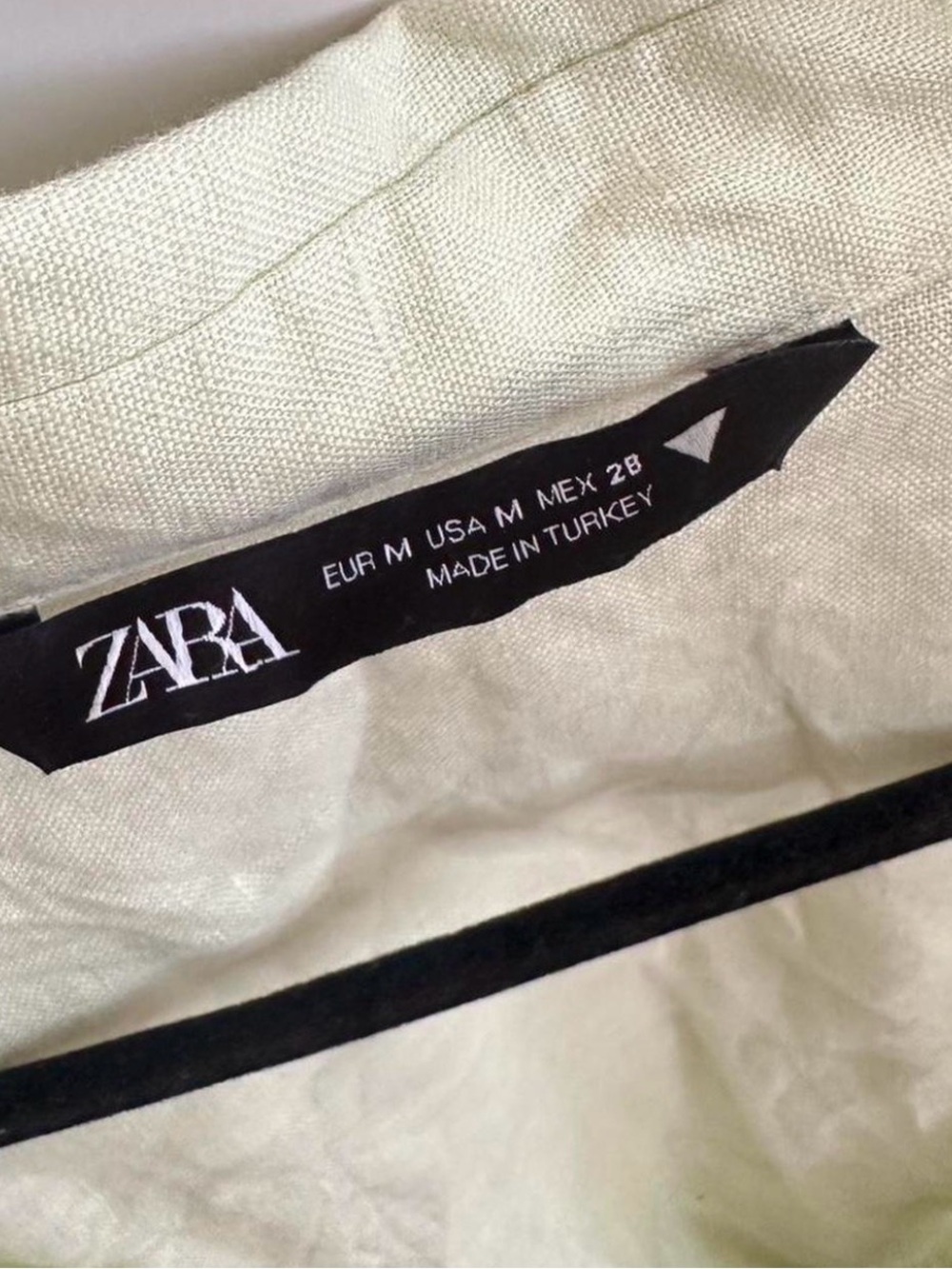 Zara Light Green Linen Crop Shirt - Size M - Worn Once - Picture 3 of 4